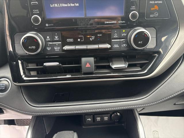 used 2021 Toyota Highlander car, priced at $27,730