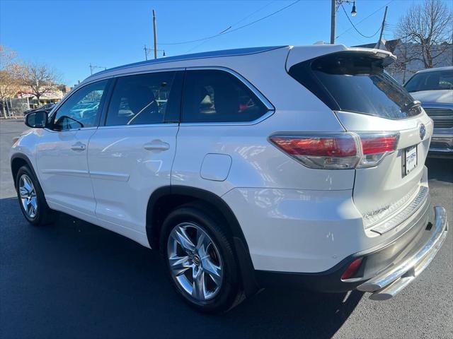 used 2016 Toyota Highlander car, priced at $23,495