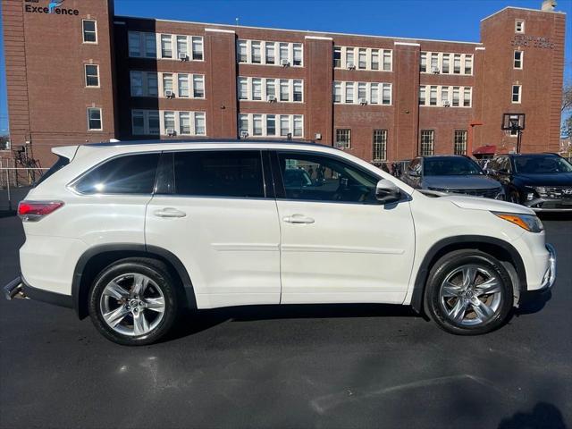 used 2016 Toyota Highlander car, priced at $23,495