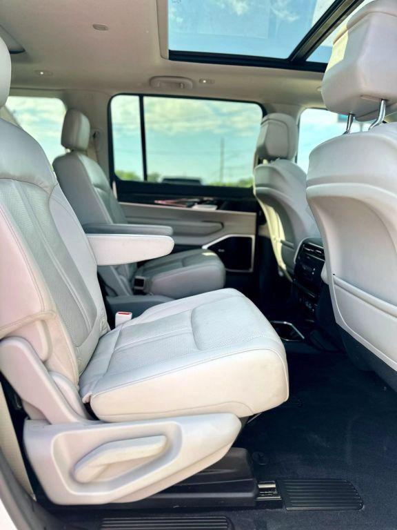 used 2022 Jeep Wagoneer car, priced at $41,900