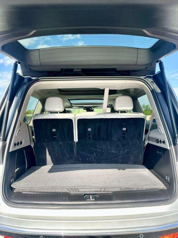 used 2022 Jeep Wagoneer car, priced at $41,900