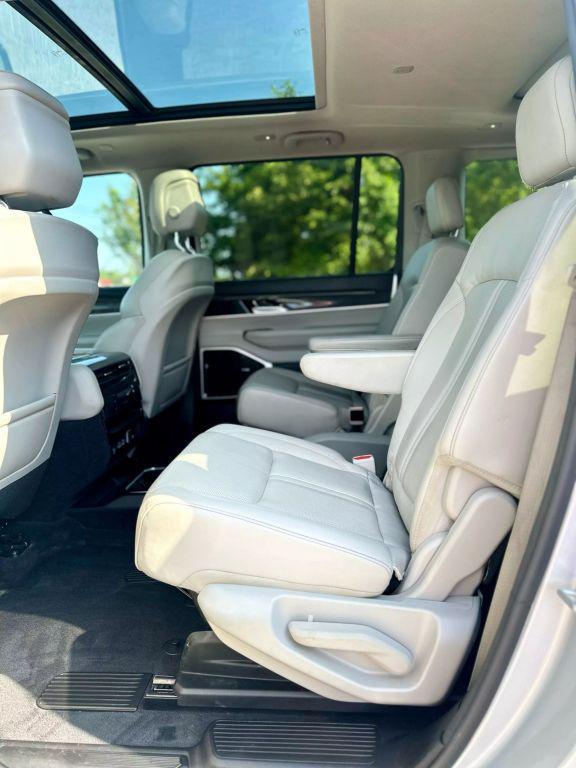 used 2022 Jeep Wagoneer car, priced at $41,900