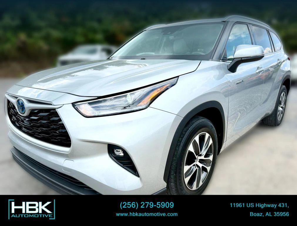 used 2021 Toyota Highlander Hybrid car, priced at $33,900