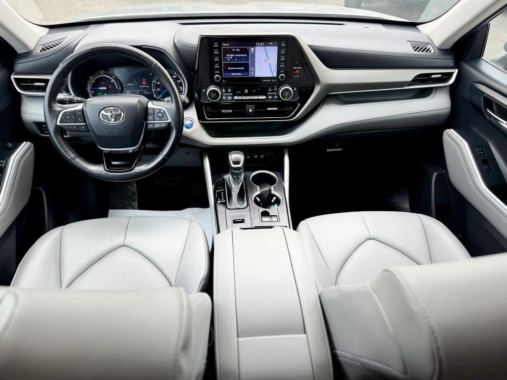 used 2021 Toyota Highlander Hybrid car, priced at $33,900