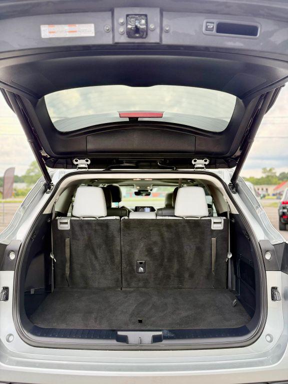 used 2021 Toyota Highlander Hybrid car, priced at $33,900
