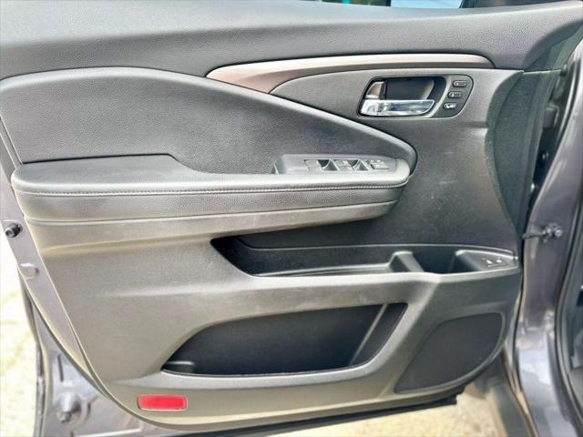 used 2021 Honda Pilot car, priced at $29,900