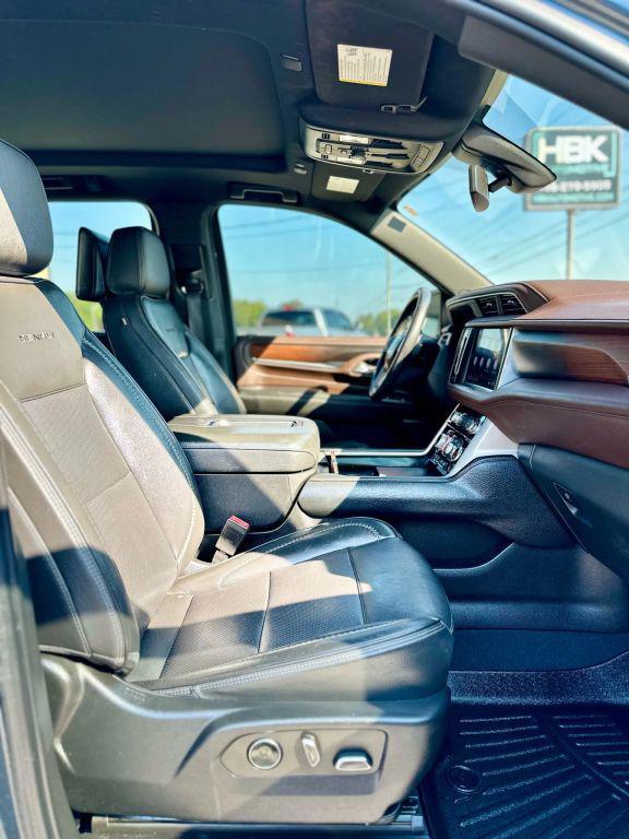 used 2021 GMC Yukon XL car