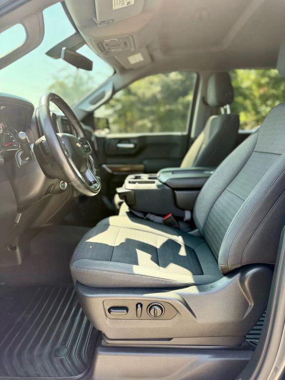 used 2020 Chevrolet Silverado 1500 car, priced at $27,900