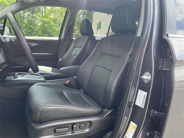 used 2022 Honda Pilot car, priced at $33,991