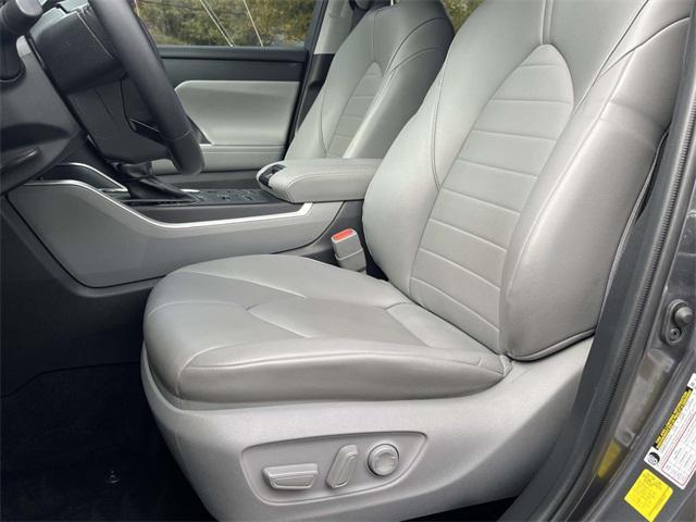 used 2021 Toyota Highlander car, priced at $29,942
