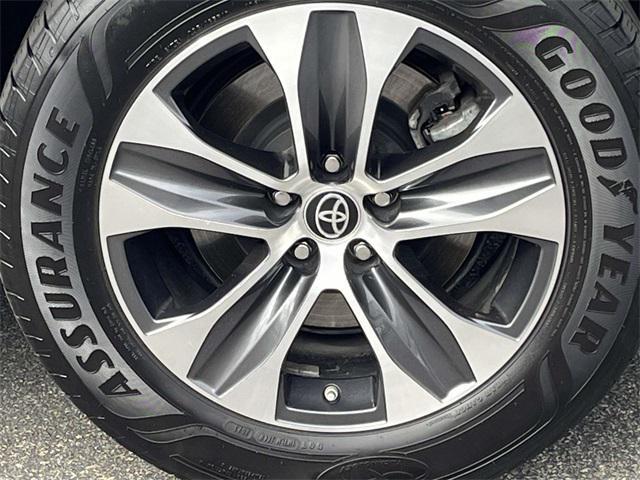 used 2021 Toyota Highlander car, priced at $29,942