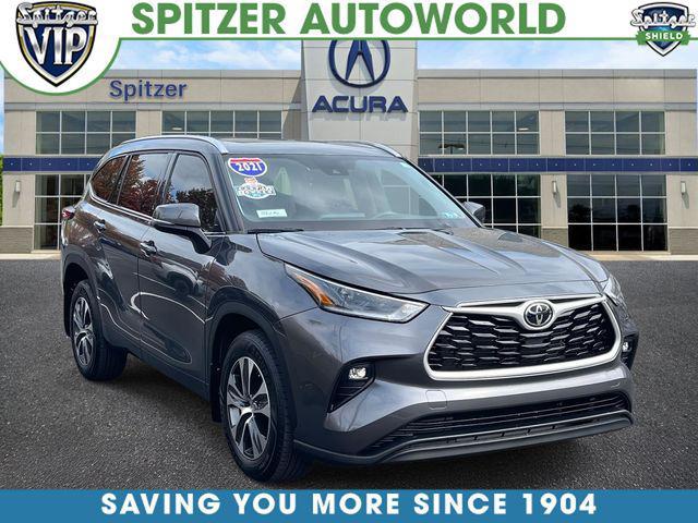 used 2021 Toyota Highlander car, priced at $28,999