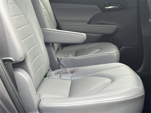 used 2021 Toyota Highlander car, priced at $29,942