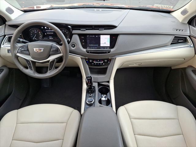 used 2022 Cadillac XT5 car, priced at $30,692