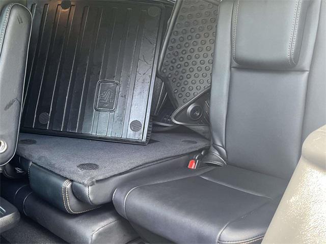 used 2016 Toyota Highlander car, priced at $17,593