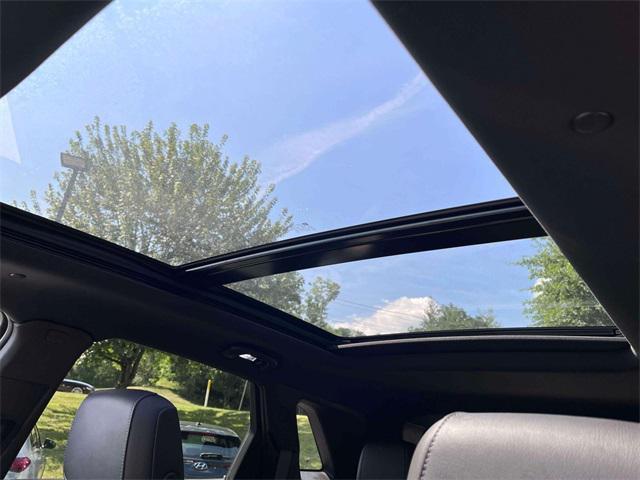 used 2025 Cadillac XT5 car, priced at $40,762