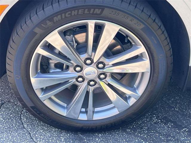 used 2025 Cadillac XT5 car, priced at $40,762