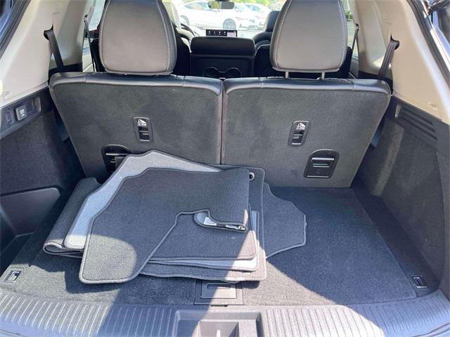 used 2023 Acura MDX car, priced at $43,675