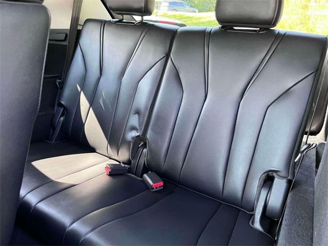 used 2023 Acura MDX car, priced at $43,675