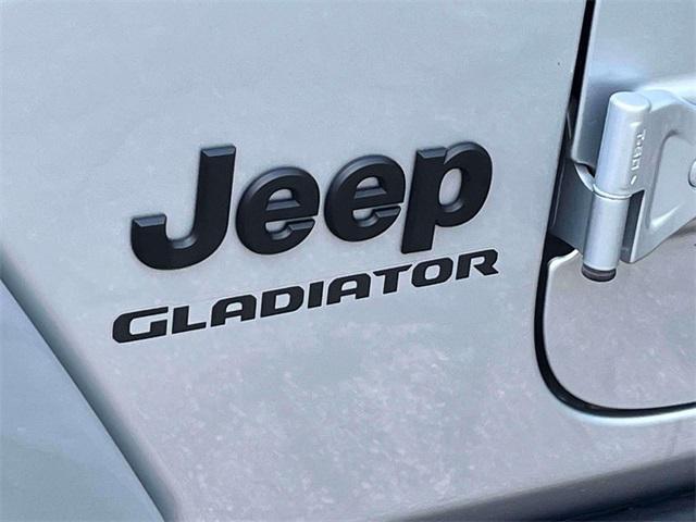 used 2022 Jeep Gladiator car, priced at $32,295