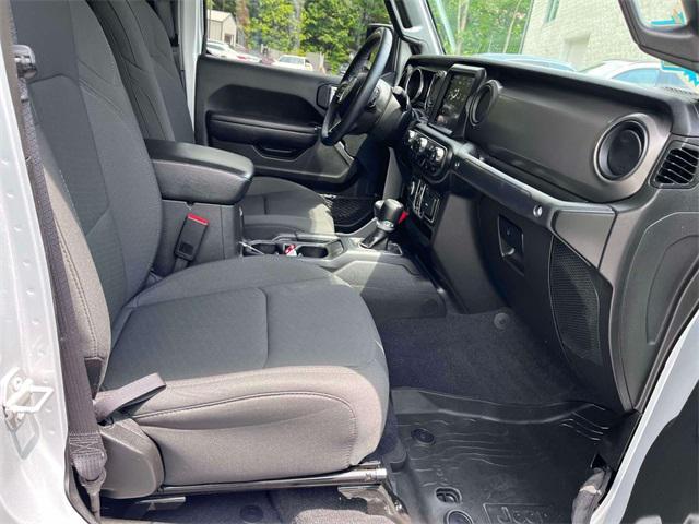 used 2022 Jeep Gladiator car, priced at $32,295