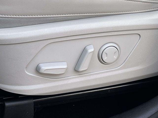 used 2022 Kia Sorento car, priced at $27,235