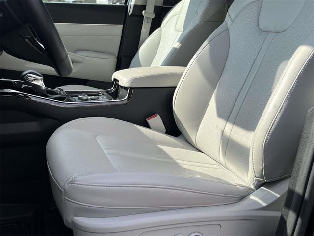 used 2022 Kia Sorento car, priced at $29,080