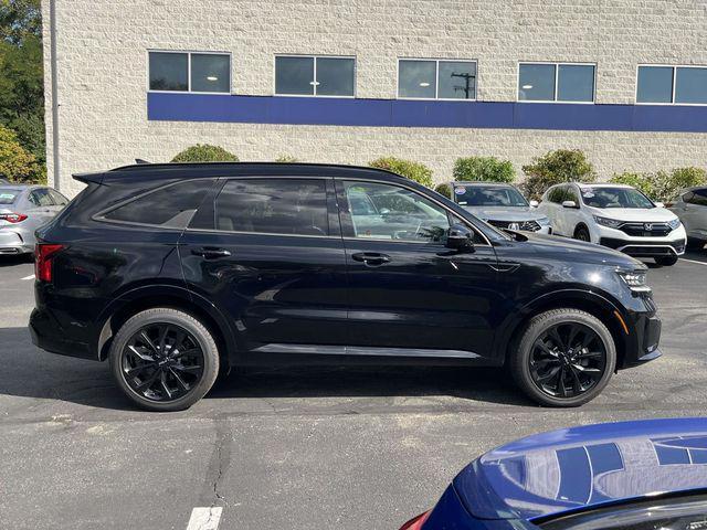 used 2022 Kia Sorento car, priced at $27,235