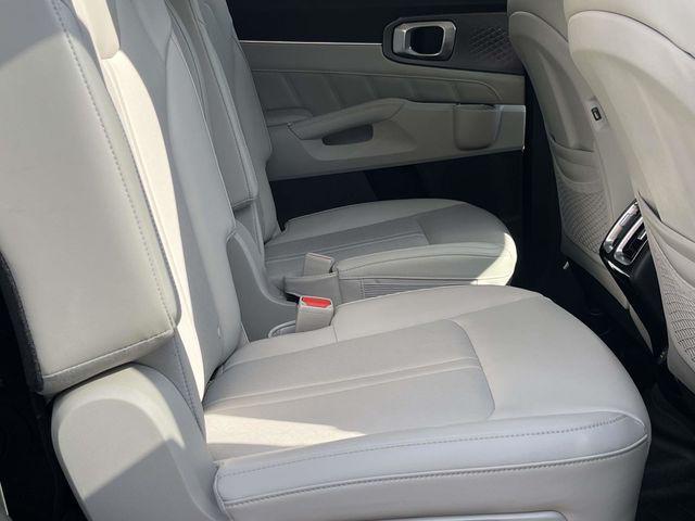 used 2022 Kia Sorento car, priced at $27,235