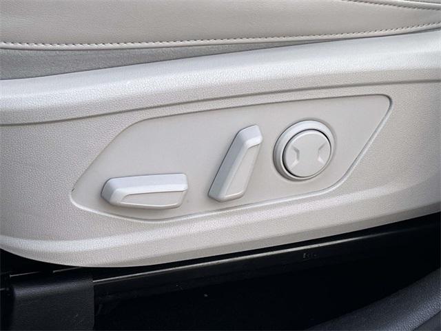 used 2022 Kia Sorento car, priced at $29,080