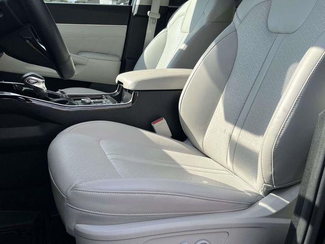 used 2022 Kia Sorento car, priced at $27,235