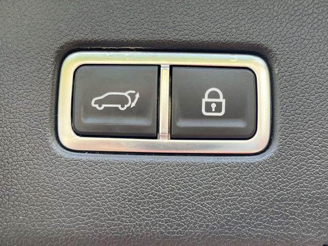 used 2022 Kia Sorento car, priced at $27,235