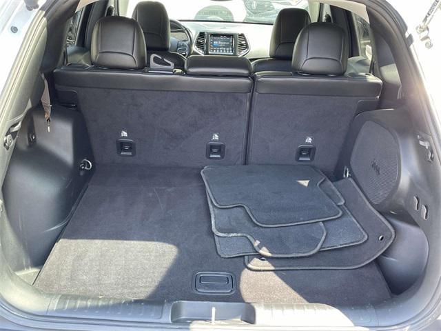 used 2020 Jeep Cherokee car, priced at $21,591
