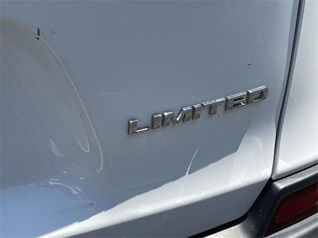used 2020 Jeep Cherokee car, priced at $21,591