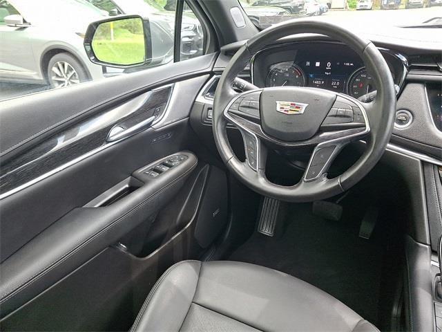 used 2021 Cadillac XT5 car, priced at $25,873
