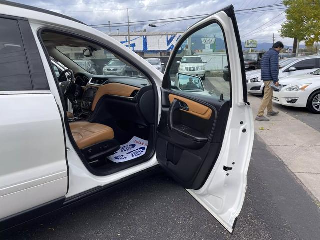 used 2013 Chevrolet Traverse car, priced at $10,995