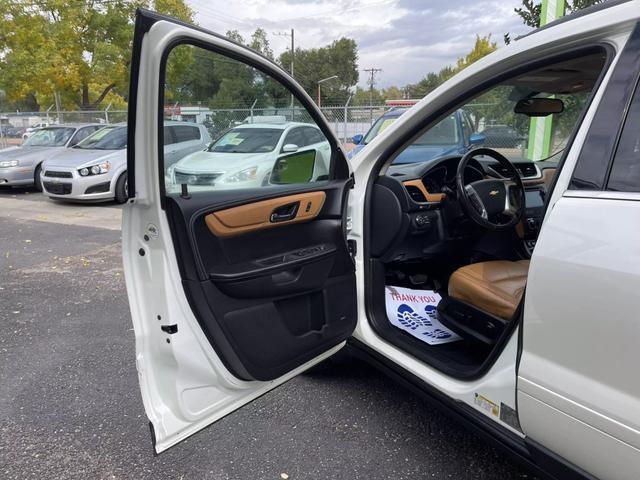 used 2013 Chevrolet Traverse car, priced at $10,995