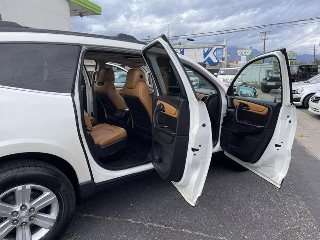 used 2013 Chevrolet Traverse car, priced at $10,995