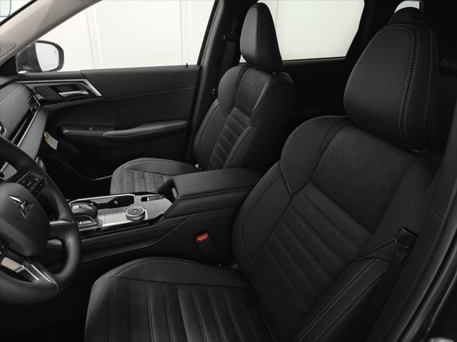 new 2025 Mitsubishi Outlander car, priced at $35,135