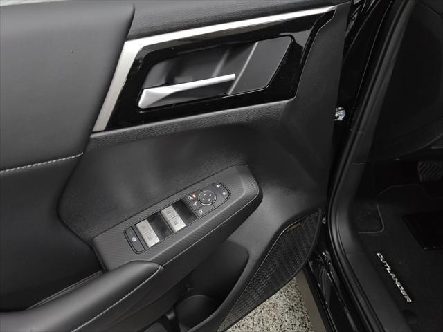 new 2025 Mitsubishi Outlander car, priced at $35,080