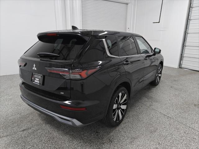 new 2025 Mitsubishi Outlander car, priced at $35,080