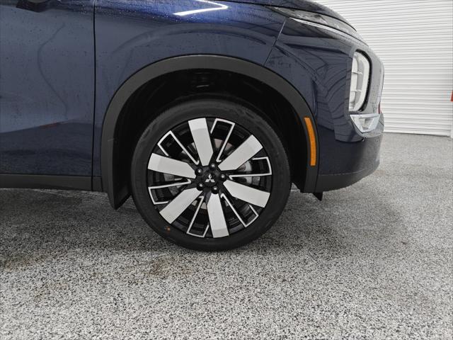 new 2025 Mitsubishi Outlander car, priced at $35,015