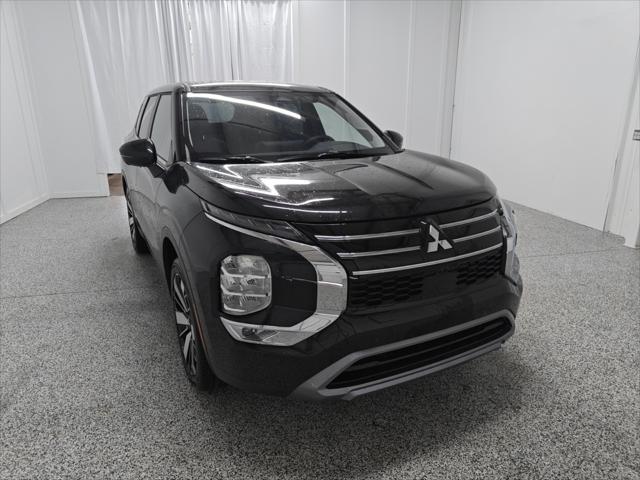 new 2025 Mitsubishi Outlander car, priced at $35,880