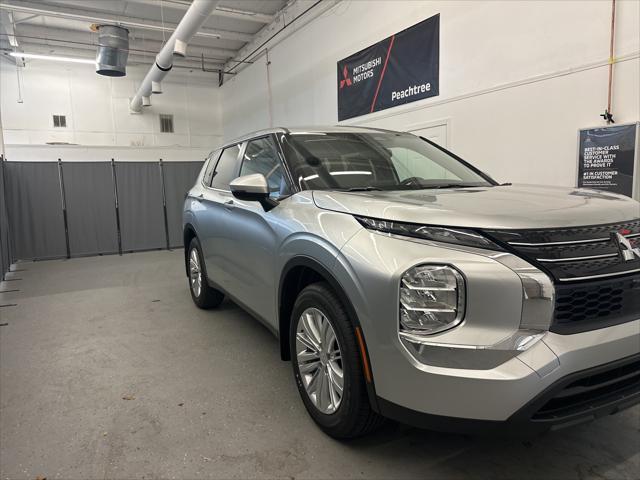 new 2024 Mitsubishi Outlander car, priced at $25,775