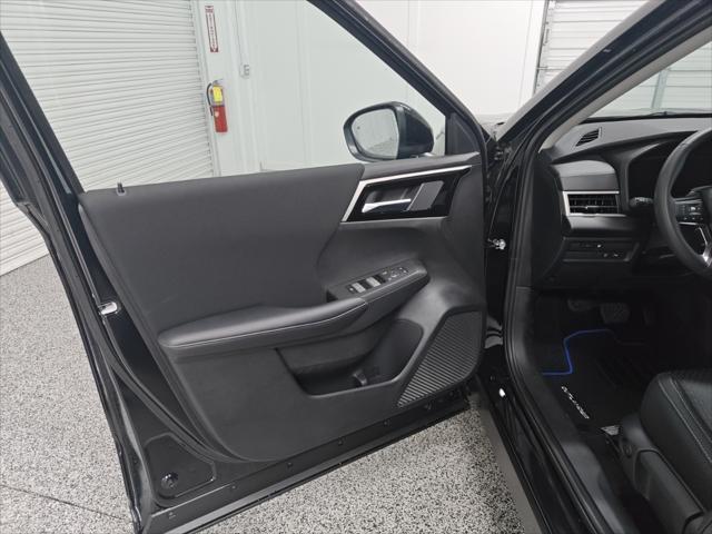 new 2025 Mitsubishi Outlander PHEV car, priced at $38,615
