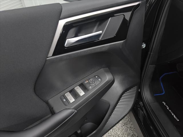new 2025 Mitsubishi Outlander PHEV car, priced at $38,615