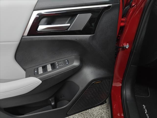 new 2025 Mitsubishi Outlander car, priced at $35,610
