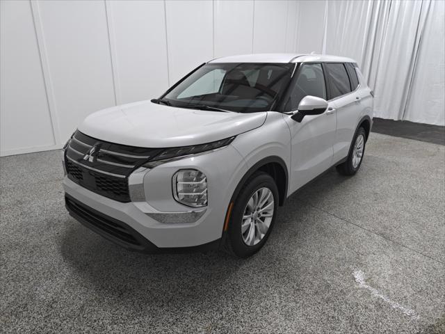 new 2025 Mitsubishi Outlander car, priced at $29,715