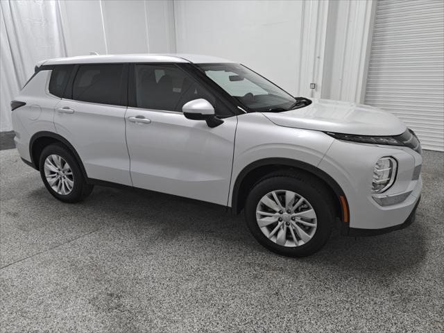 new 2025 Mitsubishi Outlander car, priced at $29,715