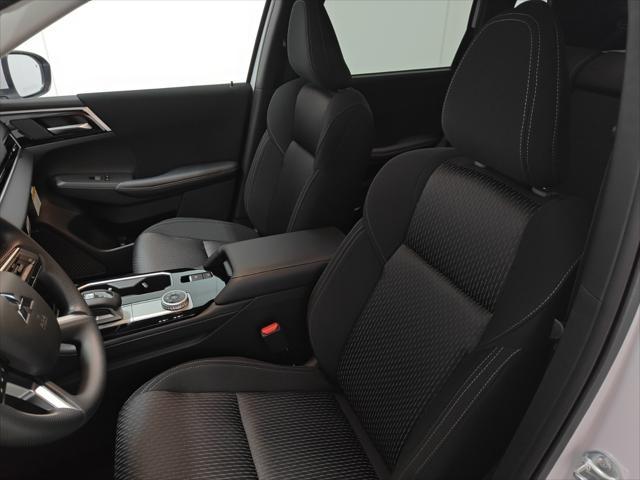 new 2025 Mitsubishi Outlander car, priced at $29,715